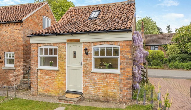 Wisteria Cottage - UK46478