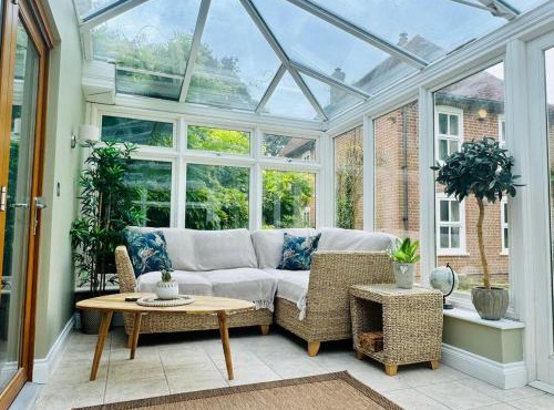 Wisteria Lodge, beautiful home in a great location