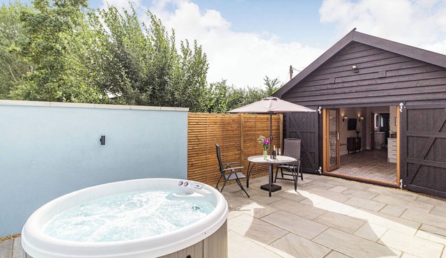 Wisteria Lodge - UKC5804