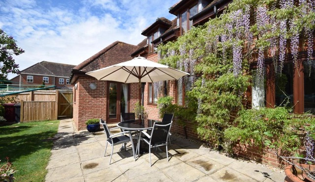 Wisteria Way, Tangmere