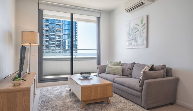 With 2 bedrooms, 2 bathrooms, this apartment impresses with its breathtaking panoramic views