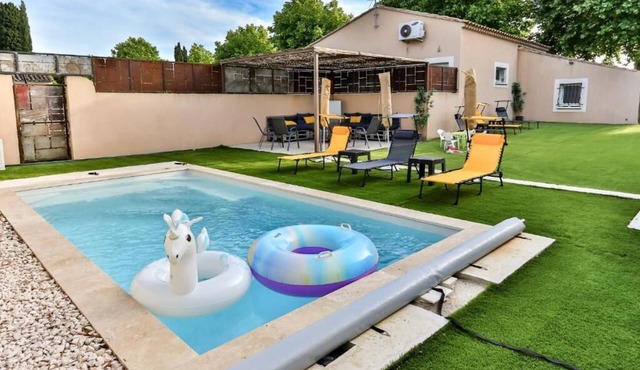 With friends or family, La Maison du Bonheur is the place for you!