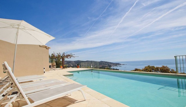 With this panoramic sea view, what happiness for your holidays!