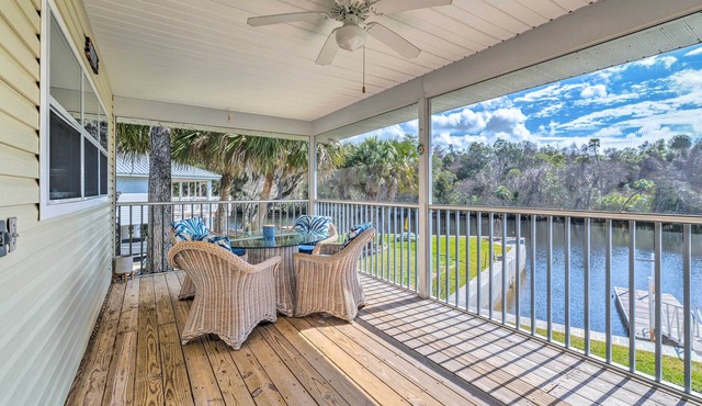 Withlacoochee River House w/Dock + Kayaks!