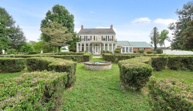 Wizard's Escape, Sleeps 15+, 2 Escape Rooms, Pool and Game rooms