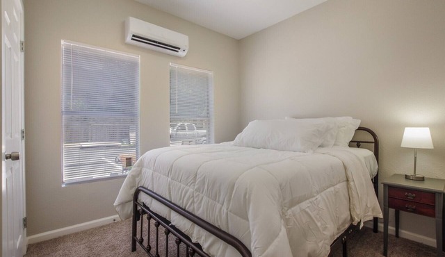 WL1- Modern 2BR Retreat Minutes from Downtown & Top SA Attractions