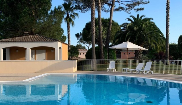 Wohnung in Mougins mit Gepflegtem Garten by Interhome