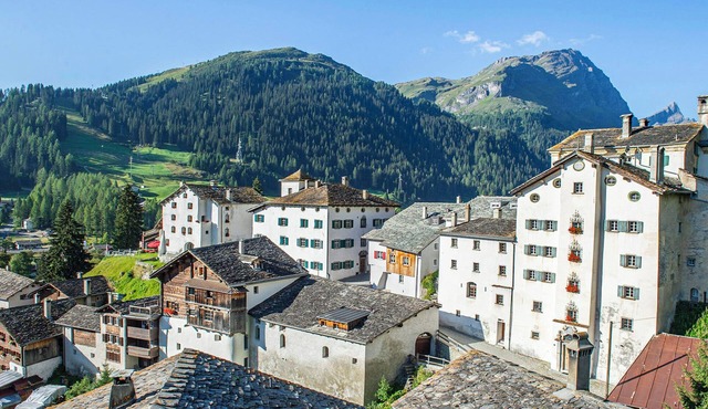 Wohnung von Schorsch, (Splügen). by Interhome