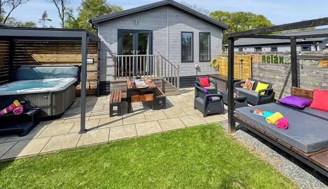 Wolds View Spa (Pet Garden)