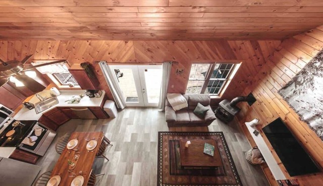 Wolf Lair - Adirondack Retreat + Lake Access