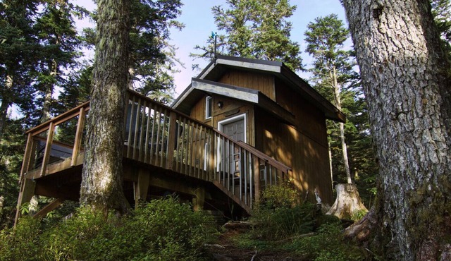 Wolf Ridge Cabin at Granite Point