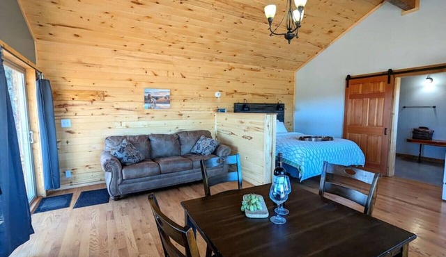 Wolf Springs Ranch, Cabin 4