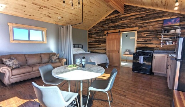 Wolf Springs Ranch, Cabin 7