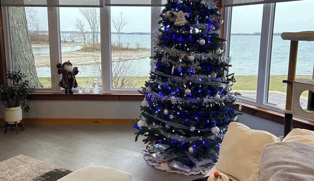 Wolfe Island Escape for all seasons or time of year. Over 10 acres to explore!