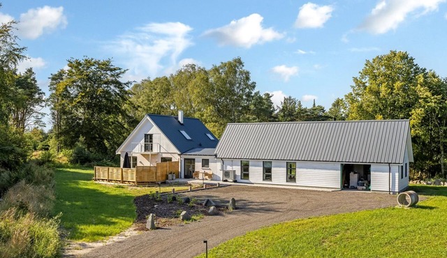 "Wolter" - 1.7km from the sea by Interhome