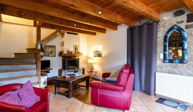 Wonderful private villa with WIFI, TV, terrace, pets allowed, panoramic view and parking