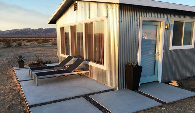 Wonder Valley Sky - A Beautiful Modern Joshua Tree Retreat