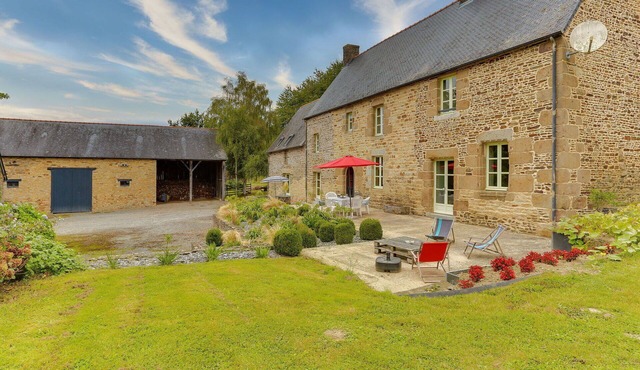 Wonderful private villa for 6 guests with WIFI, TV, terrace and panoramic view