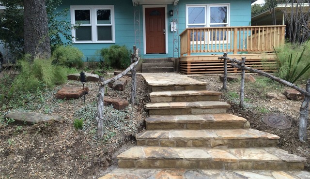 Wonderful 2/1 in Bouldin area.Walk to food trailers, Zilker and Barton Springs!