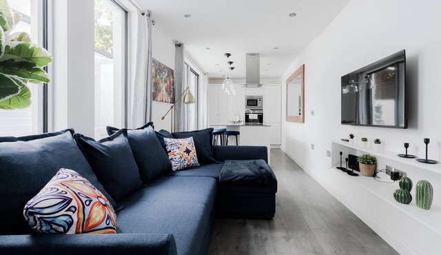 Wonderful 2 Bed Apartment near Portobello Road