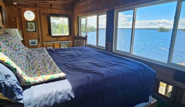 Wonderful 2-bedroom cottage on Lake of the woods