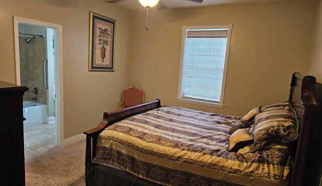 Wonderful 3-bedroom house in tranquil Waveland perfect for relaxing getaway
