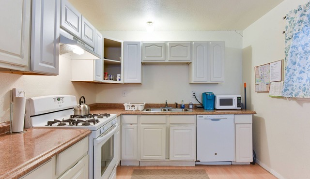 Wonderful 3 Bedroom House, Super Close to Sxsw & Downtown