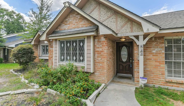 Wonderful 3-bedroom house with AC in charming Spring