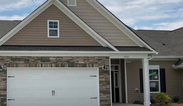 Wonderful 3-bedroom townhome with AC in charming Aiken