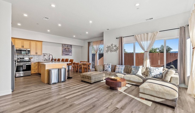 Wonderful 4-bedroom condo in Watsonville perfect for your getaway