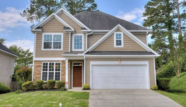 Wonderful 4B2.5B for Augusta Master Holiday