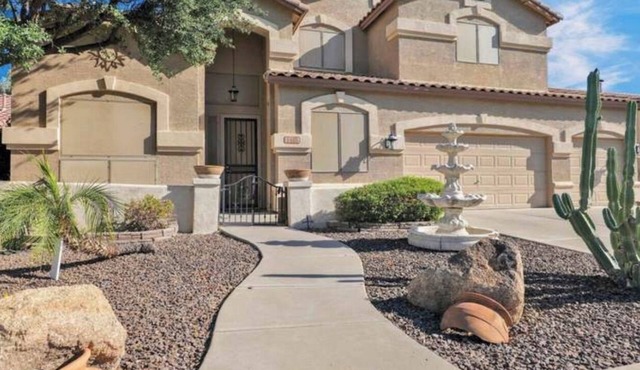 Wonderful 5-bedroom house in welcoming Gilbert