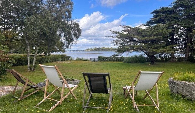 Wonderful 6 Bed Family Home with Stunning Views