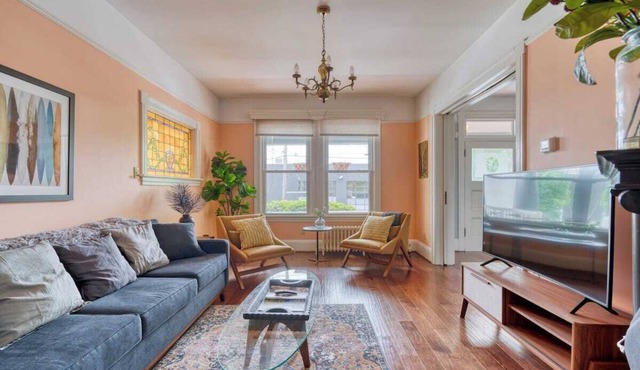Wonderful 7-bedroom house with AC Pearl District/Slabtown! 99 Walk Score!