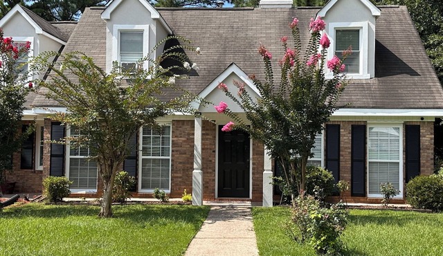 Wonderful and Stylish Place in Lawrenceville