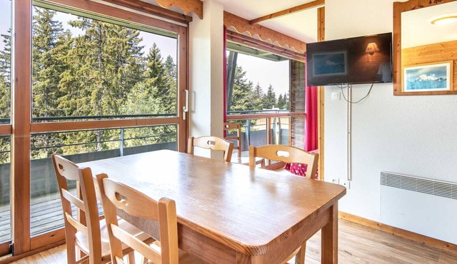 Wonderful apt 6 ppl, mountains view from balcony