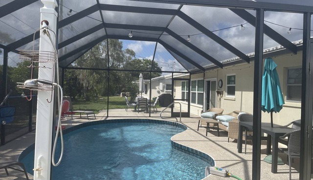 Wonderful Beach Escape W/Private Salt Water Heated Pool.