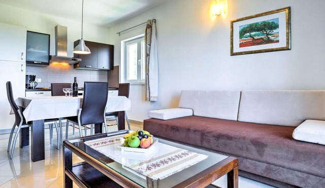 Wonderful Brsec Apartments with Sea View and Shared Pool - Comfort One Bedroom Apartment
