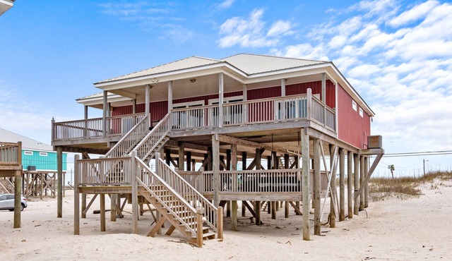 Wonderful Family Friendly, Gulf View New Construction Home - Steps to the Water!