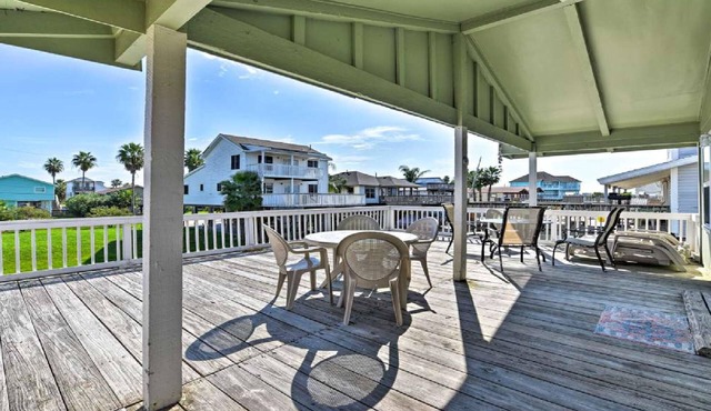 Wonderful Get-Away Without Breaking the Bank - Bay Front & Canal W/Boat Slip