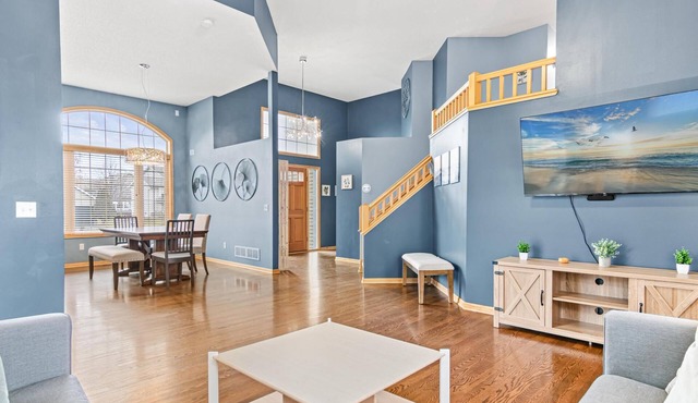 Wonderful home in prime Rosemount location.nn