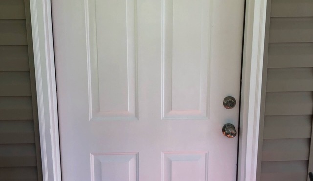 Wonderful Home located on Highway 90 outside of Quincy