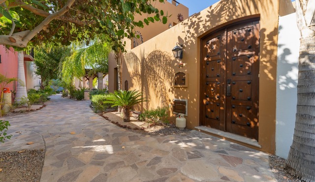 Wonderful home next to the community pool