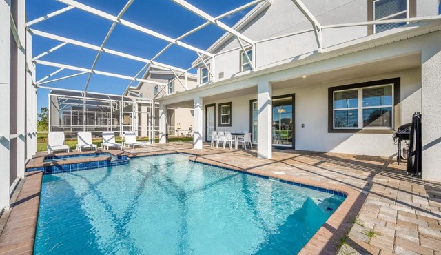 Wonderful home with movie room near Disney