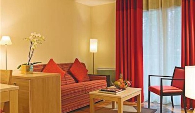 Wonderful La Villa du Lac - One Bedroom, 4 people