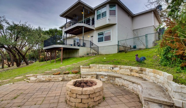 Wonderful lake-view home with game room & firepit
