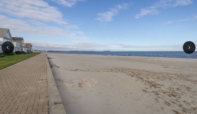 WONDERFUL LAUREL BEACH HOME~SUPER CLEAN BEAUTIFUL W/VIEWS WATER AVAILSUMMER 2024