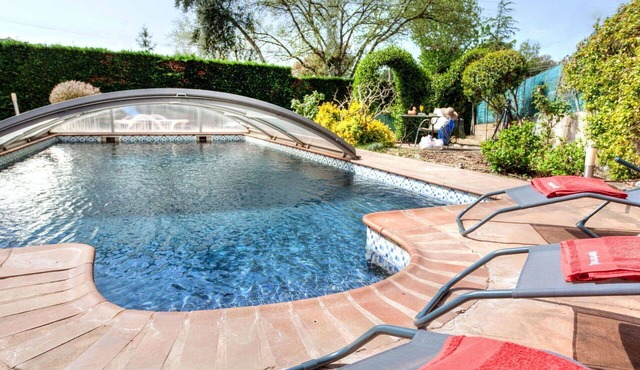 Wonderful private villa for 6 people with WIFI, private pool, TV, terrace, pets allowed and park.