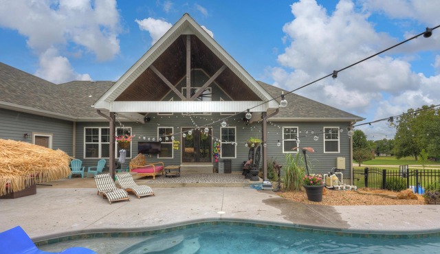 Wonderful Pool Oasis, 5BD&LOFT/3.5Bth