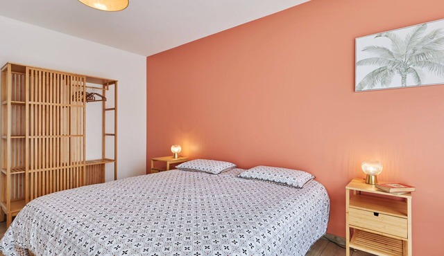Wonderful private villa for 10 guests with WIFI, hot tub, TV, terrace and pets allowed